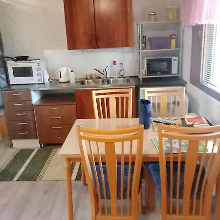 Matkalaisille * Korospohja